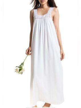 Petite Plume Camille nightgown. XS. NWT. 100% Pima cotton.